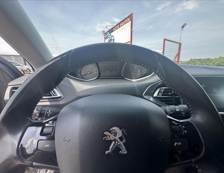 Peugeot 308 10