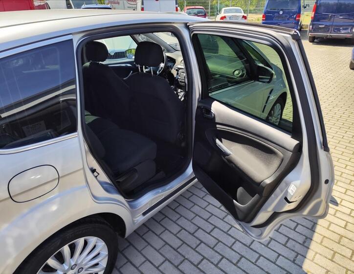 Ford S-MAX 33