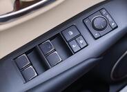 Lexus NX 300h 16