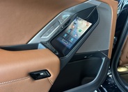 BMW i7 19