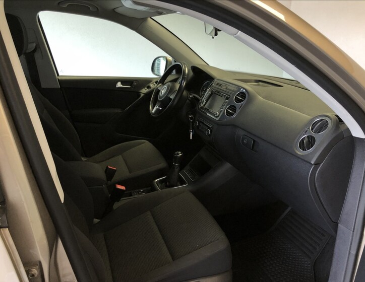 Volkswagen Tiguan 12
