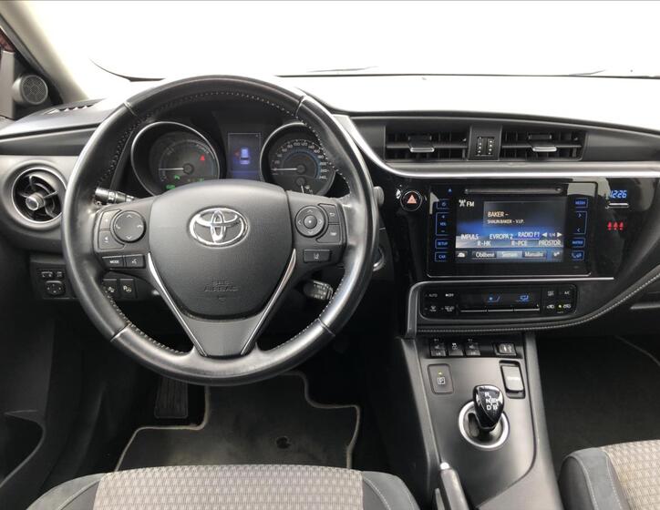 Toyota Auris 14
