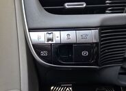 Hyundai IONIQ 17