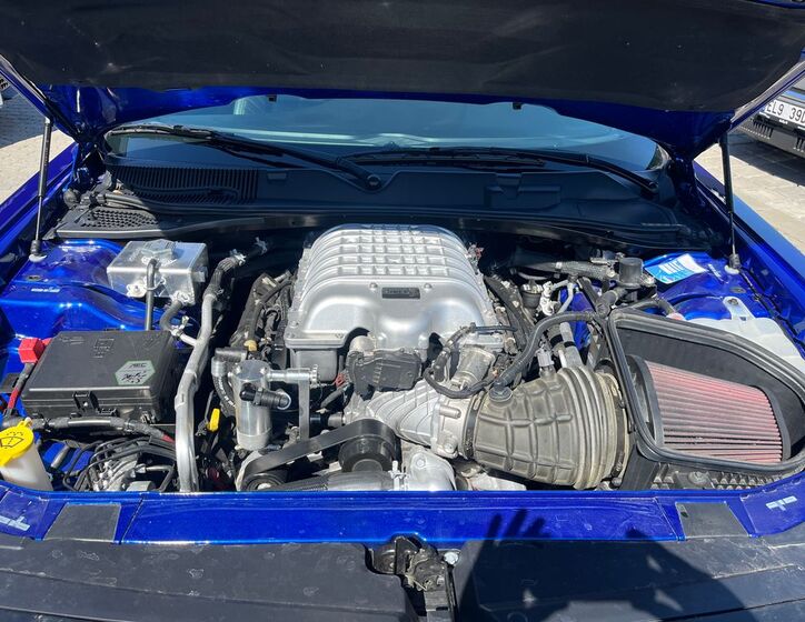 Dodge Challenger 11