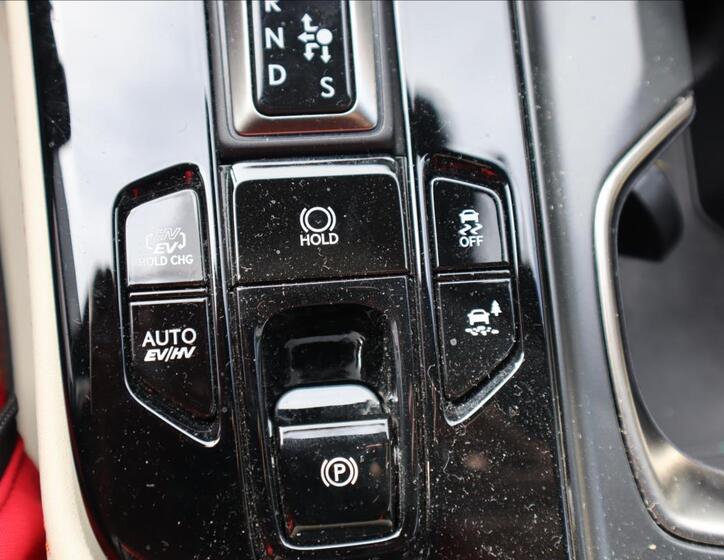 Lexus NX 450h+ 14