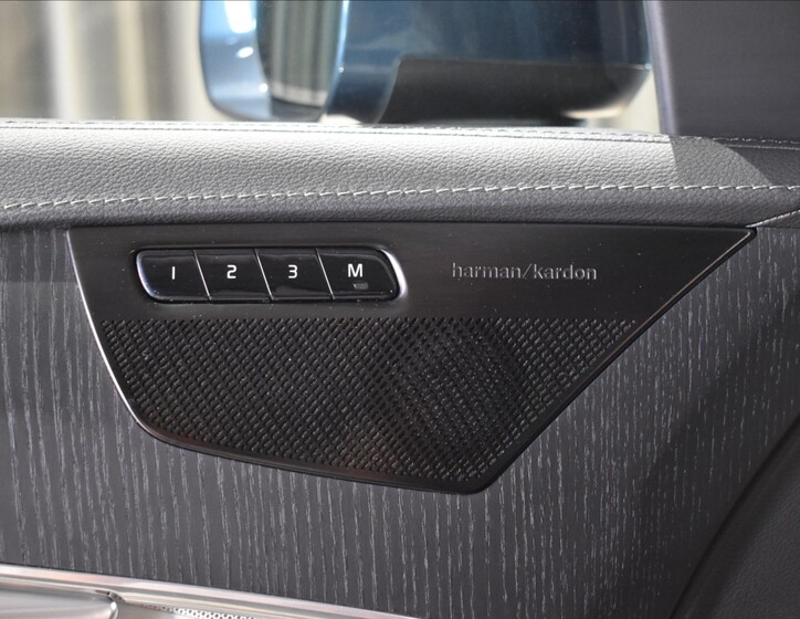 Volvo XC90 16
