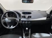 Renault Fluence 9
