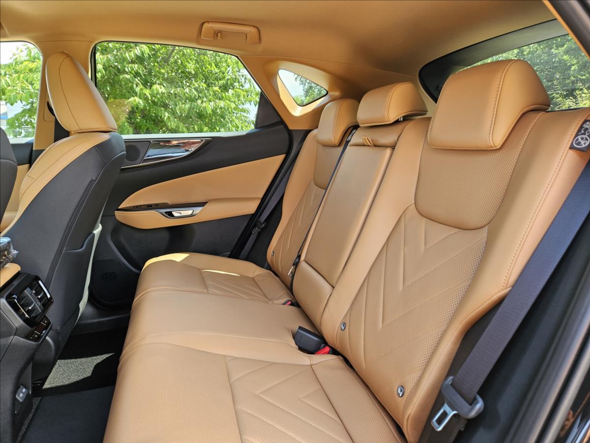 Lexus NX 450h plus
