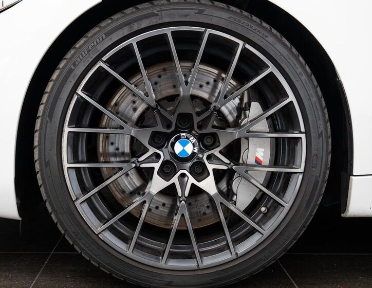 BMW M2 19