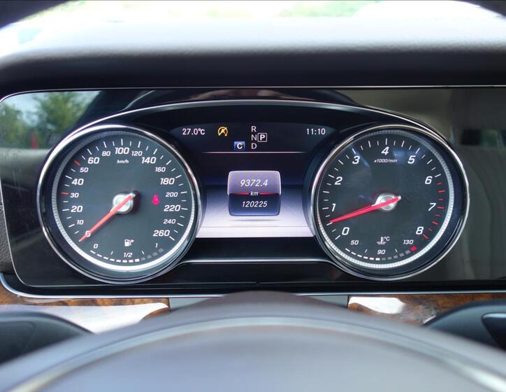 Mercedes-Benz Třídy E 37