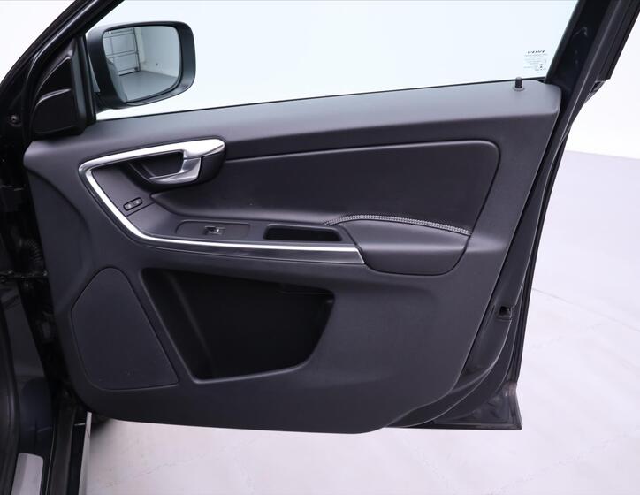 Volvo XC60 13