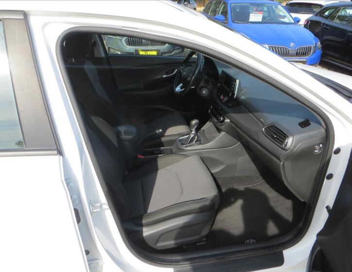 Hyundai i30 10