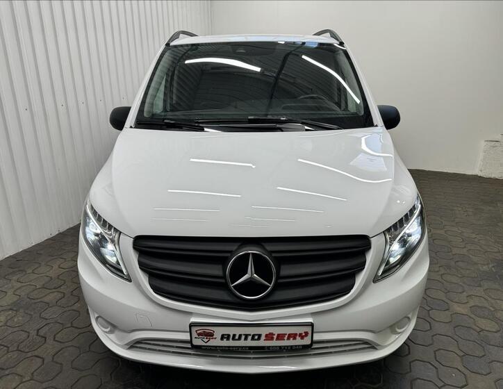 Mercedes-Benz Vito 13