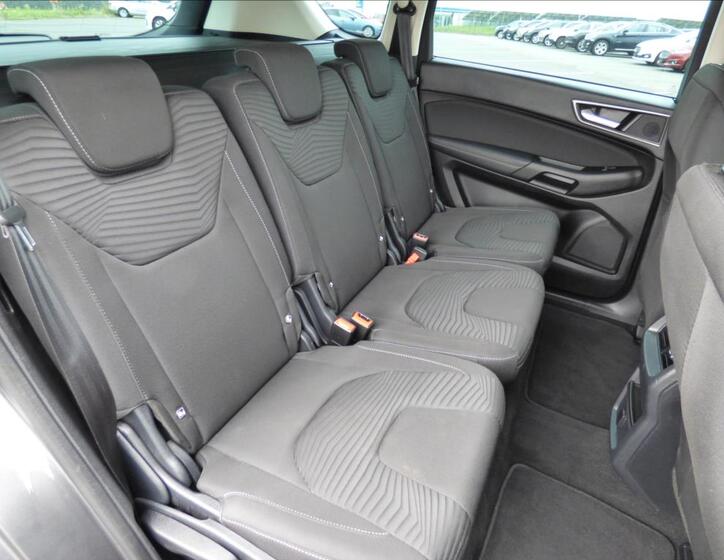 Ford S-MAX 46