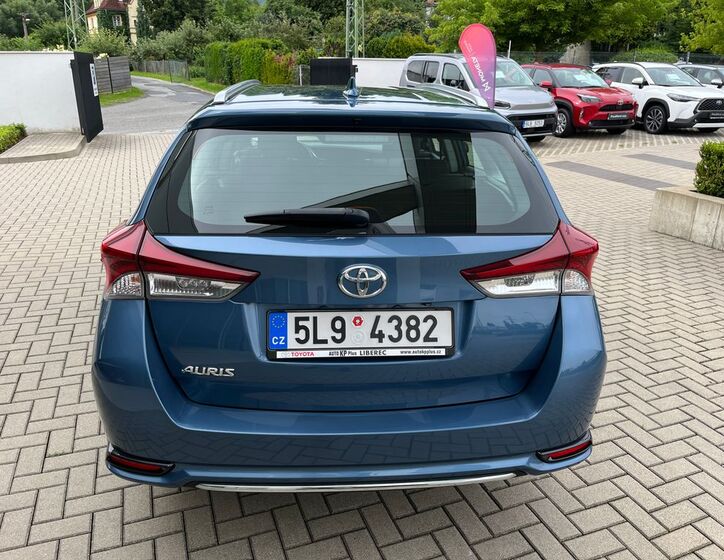 Toyota Auris 30