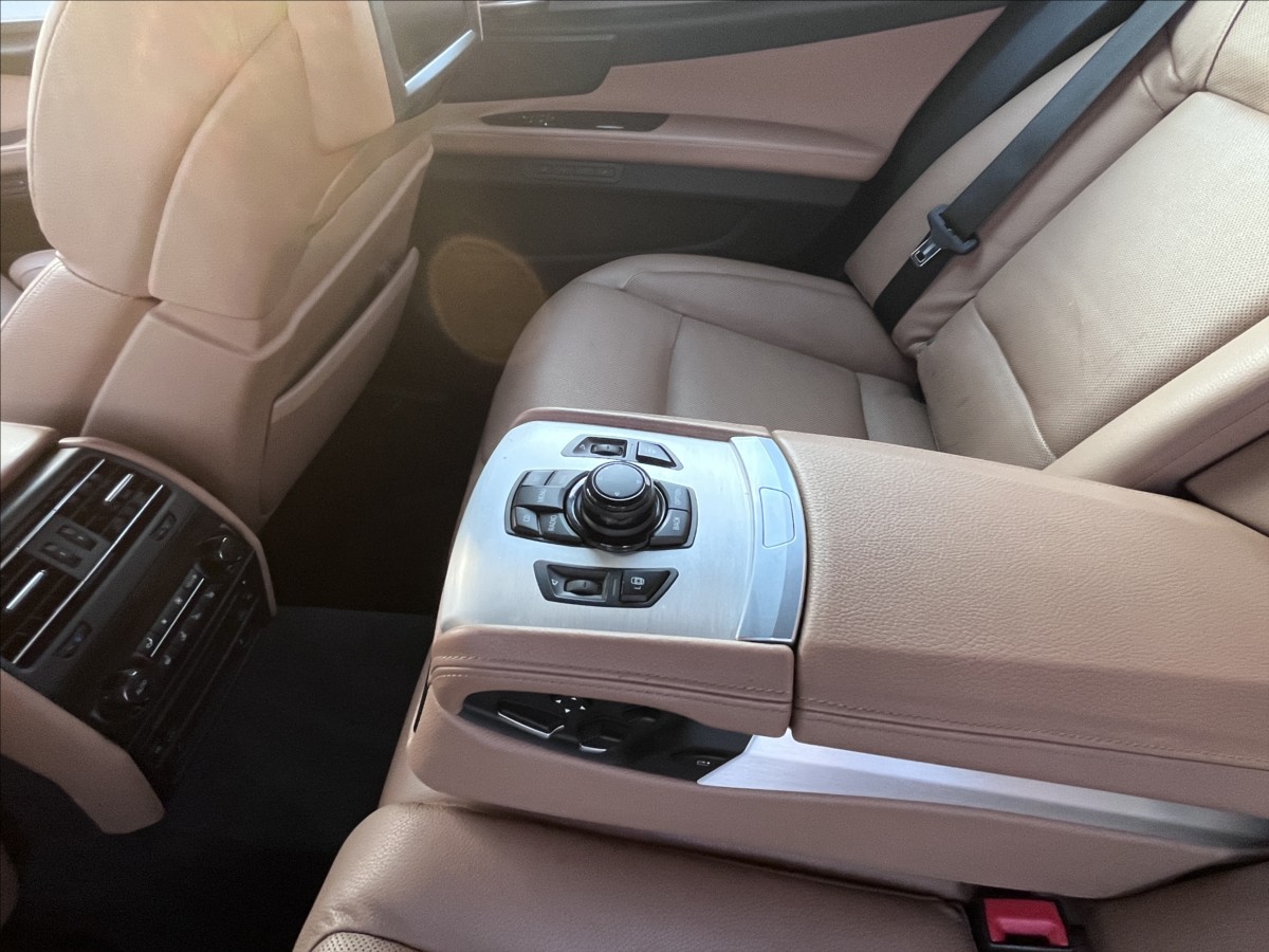 BMW Řada 7