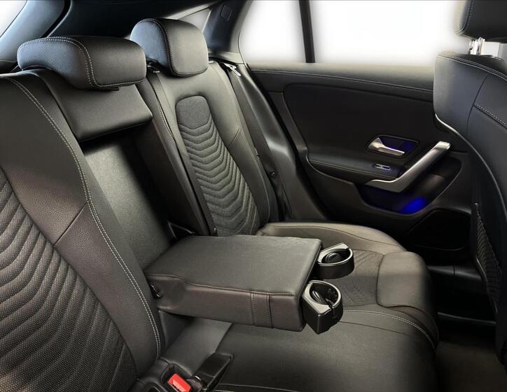 Mercedes-Benz CLA 21