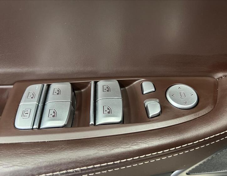 BMW Řada 7 33