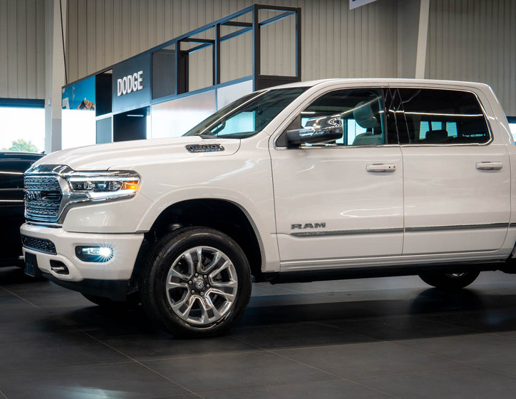 Dodge RAM 14