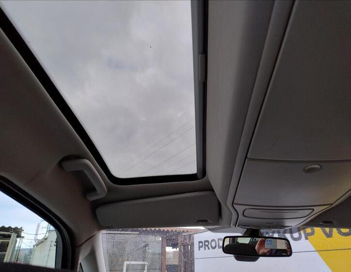 Ford Galaxy 9