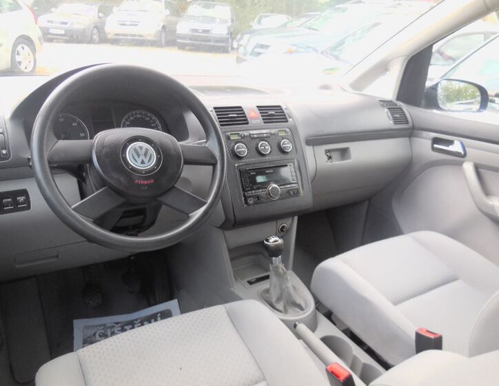 Volkswagen Touran 7