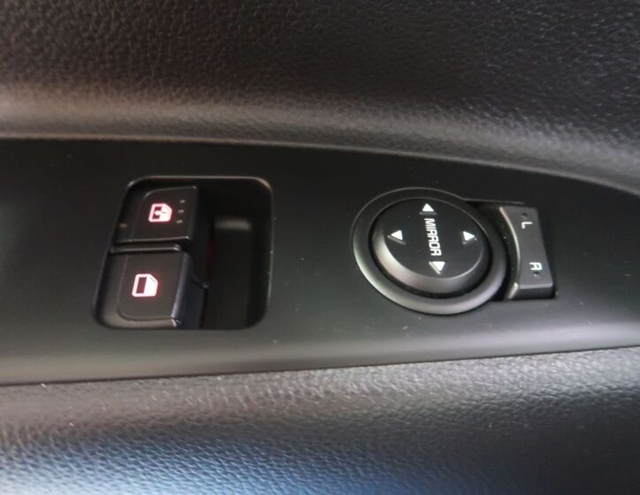 KIA Rio 19