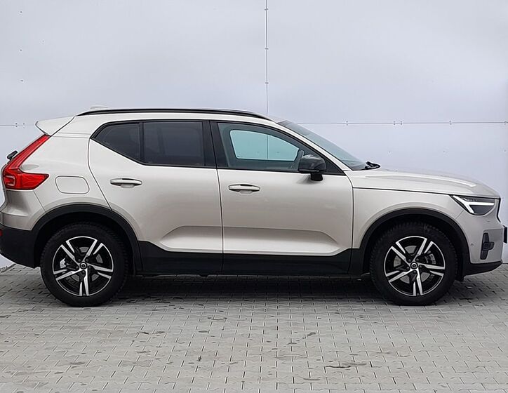 Volvo XC40 10