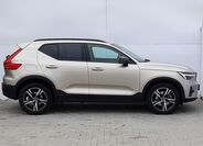 Volvo XC40 10