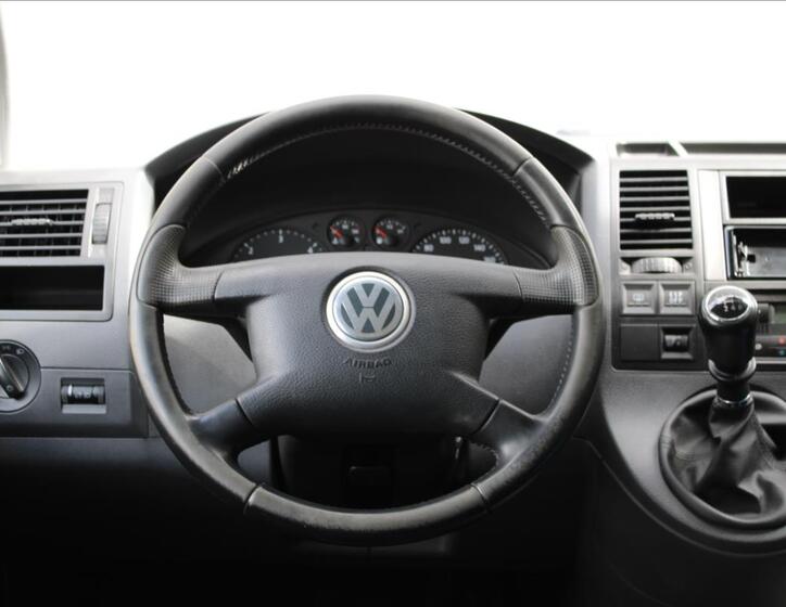 Volkswagen Caravelle 21