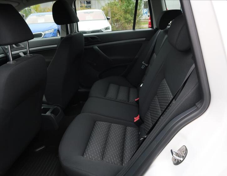 Škoda Octavia 16