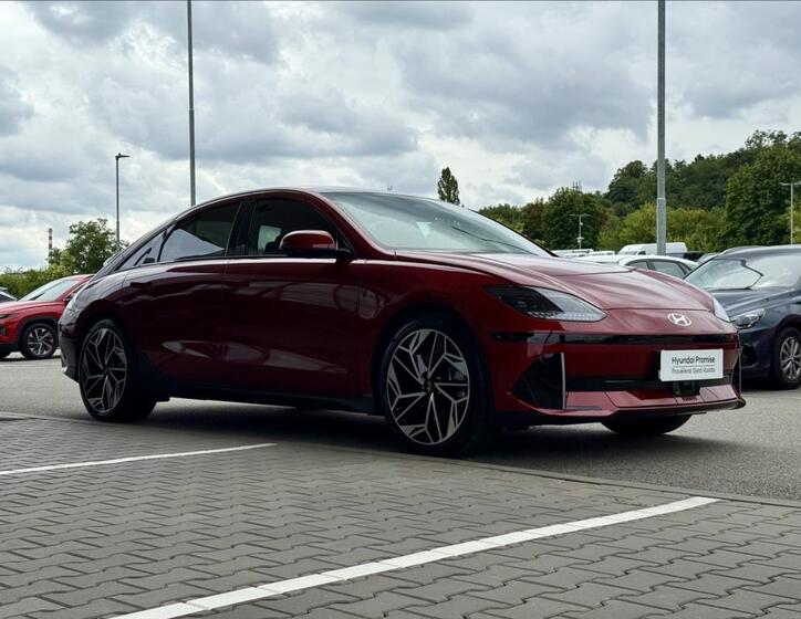 Hyundai Ioniq 6 4