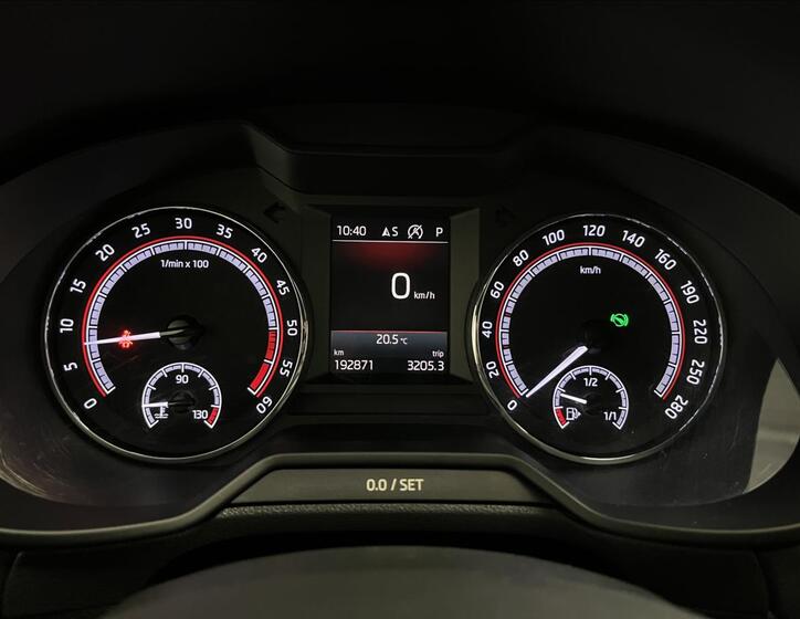 Škoda Octavia 14