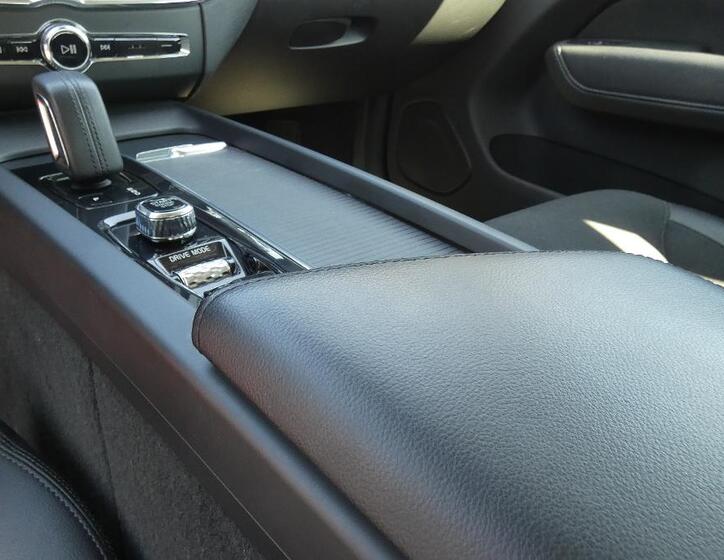 Volvo XC60 6