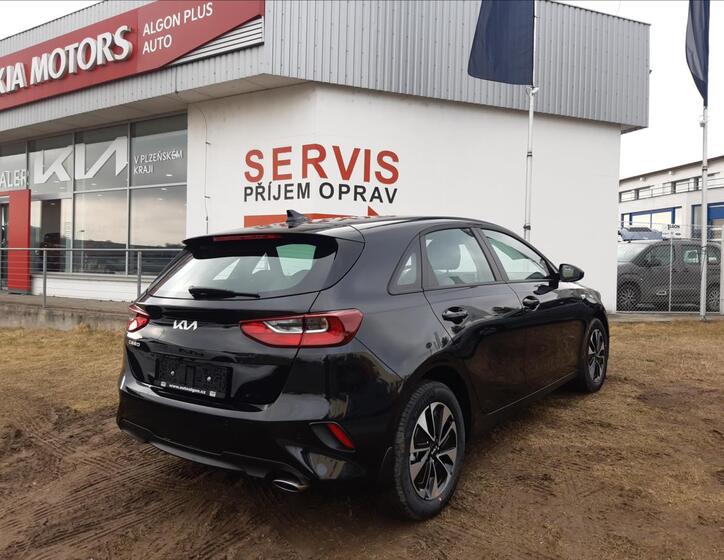 KIA Ceed 4