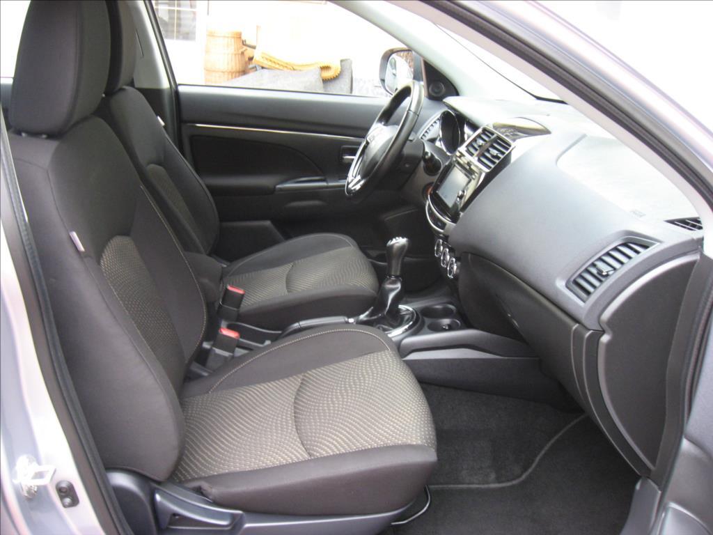 Mitsubishi ASX 16