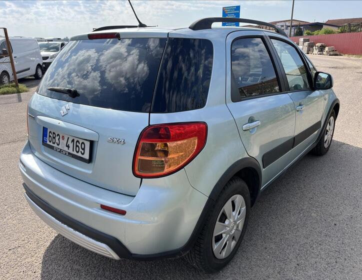 Suzuki SX4 6