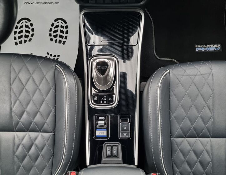 Mitsubishi Outlander 17