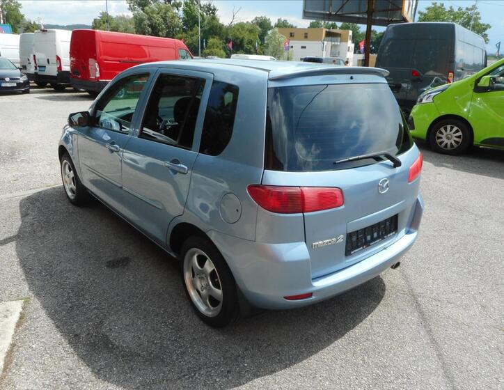 Mazda 2 7