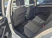 Volkswagen Passat 25