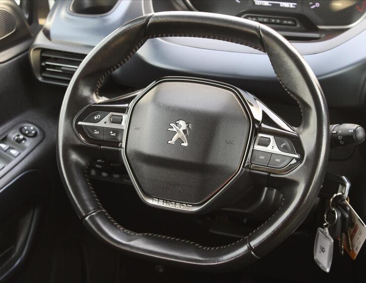 Peugeot Rifter 14