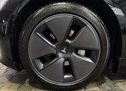 Tesla Model 3 35
