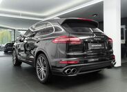 Porsche Cayenne 4