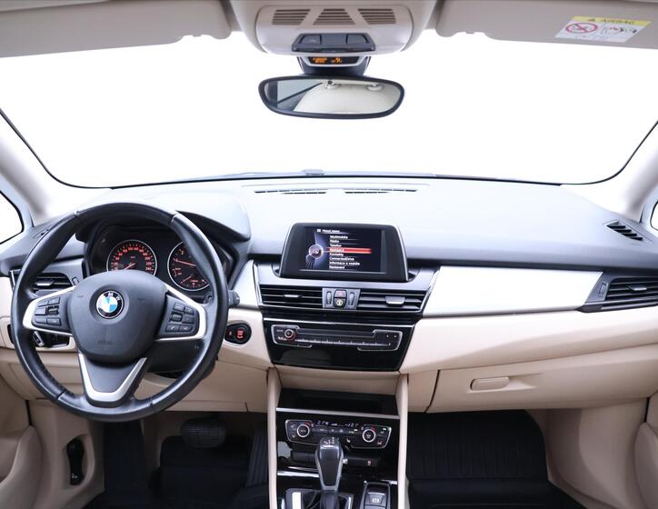 BMW Řada 2 30
