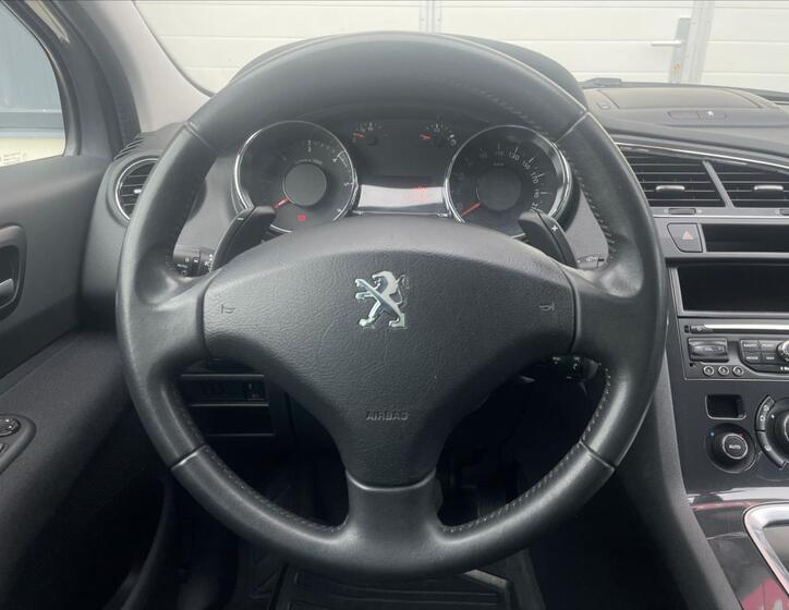 Peugeot 5008 13