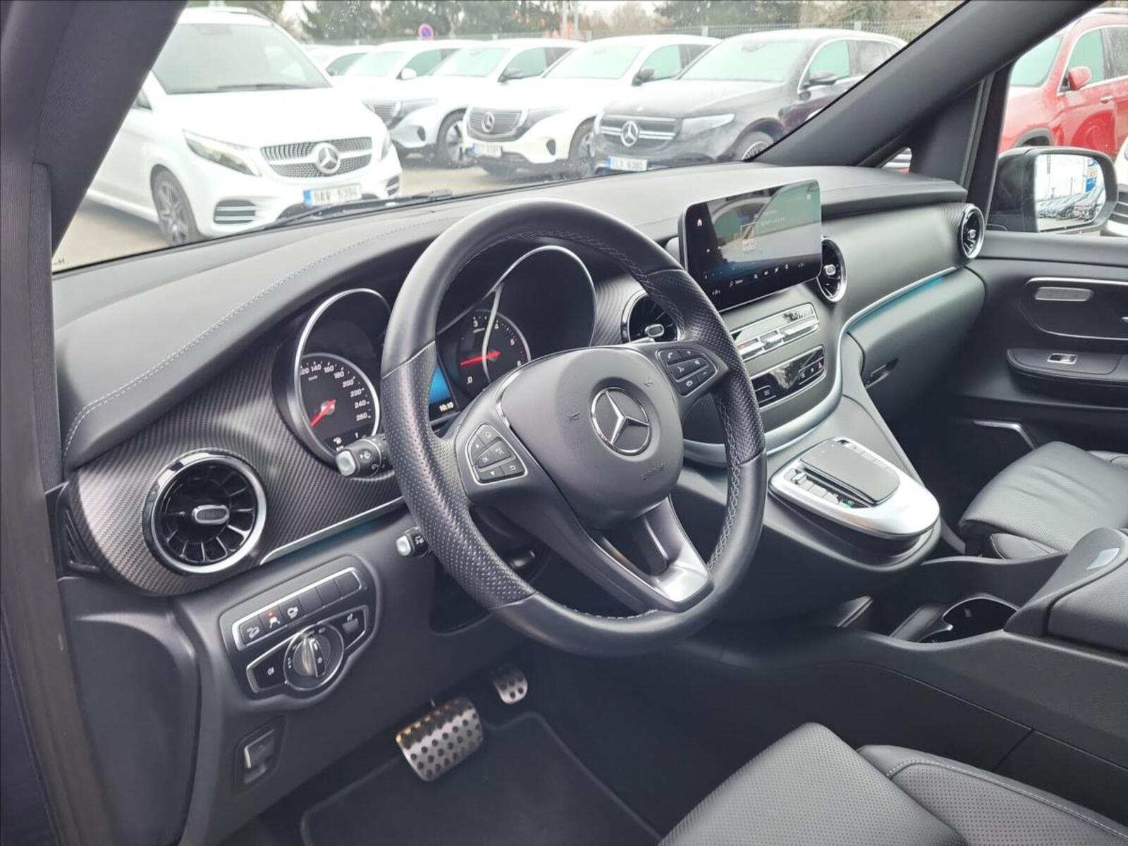 Mercedes-Benz Třídy V 9