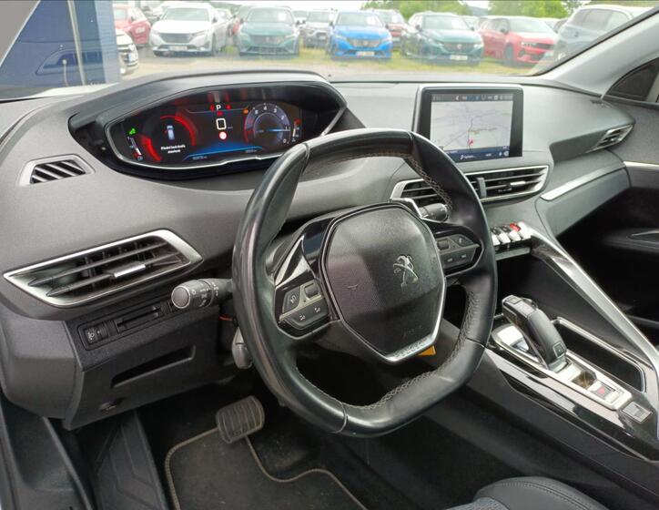 Peugeot 3008 13