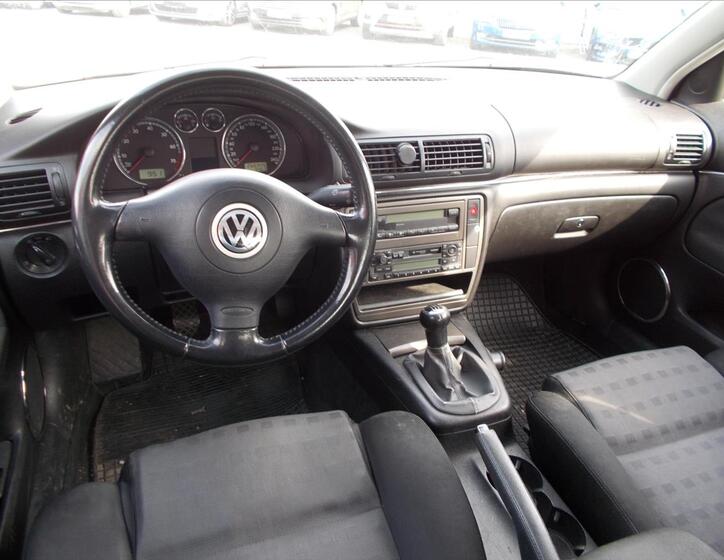 Volkswagen Passat 16