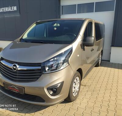 Opel Vivaro 1