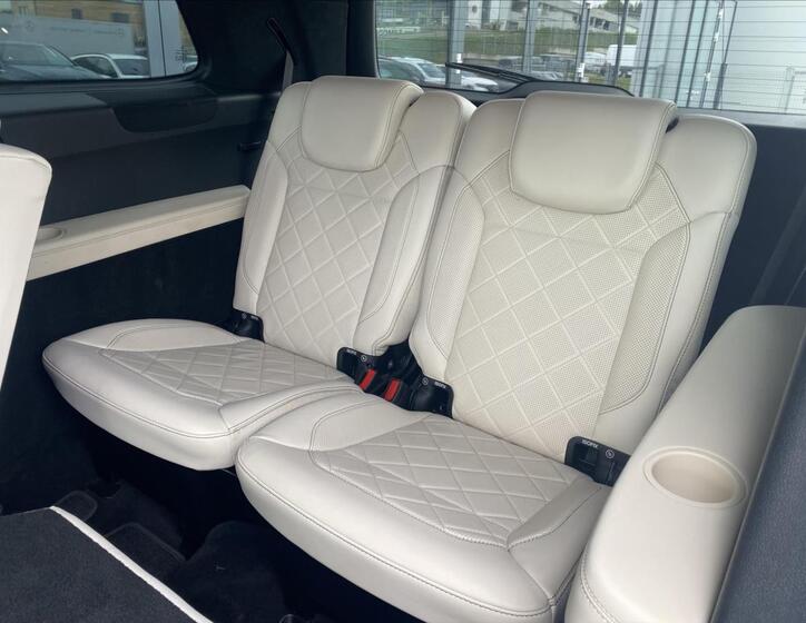 Mercedes-Benz GLS 12