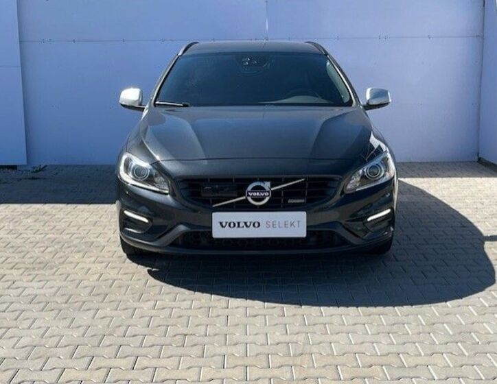 Volvo V60 4